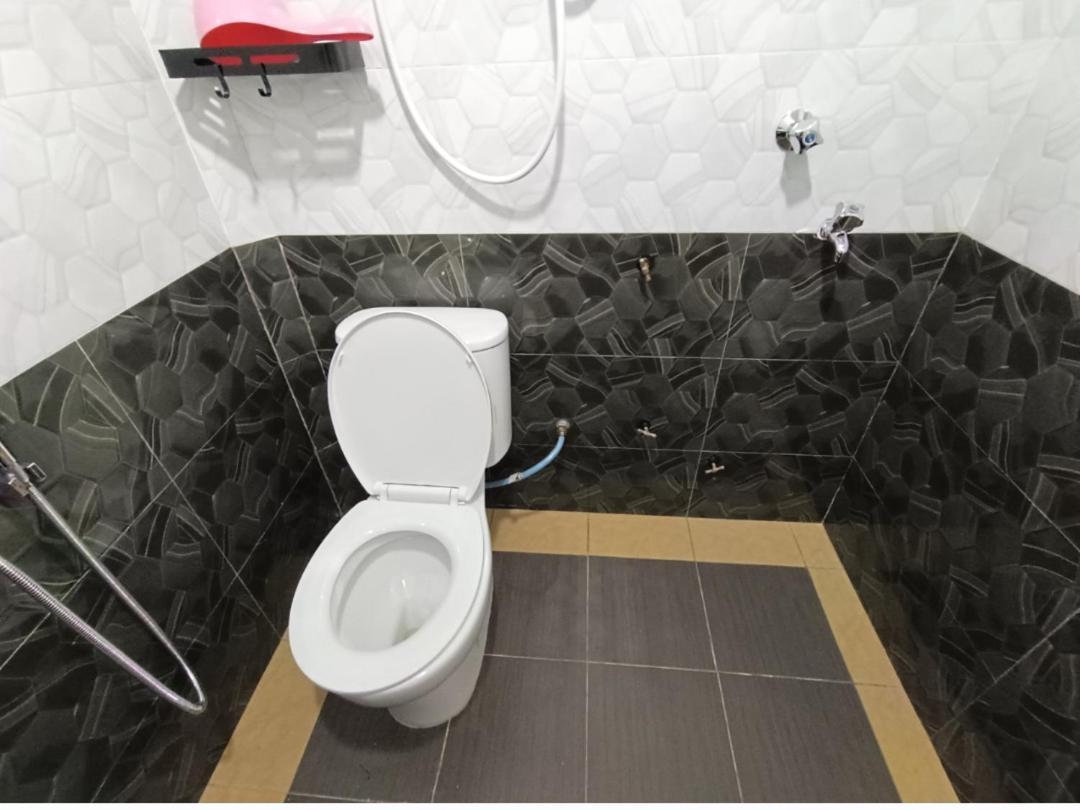 Roomstay Nimaza Bilik 1 Marang Dış mekan fotoğraf